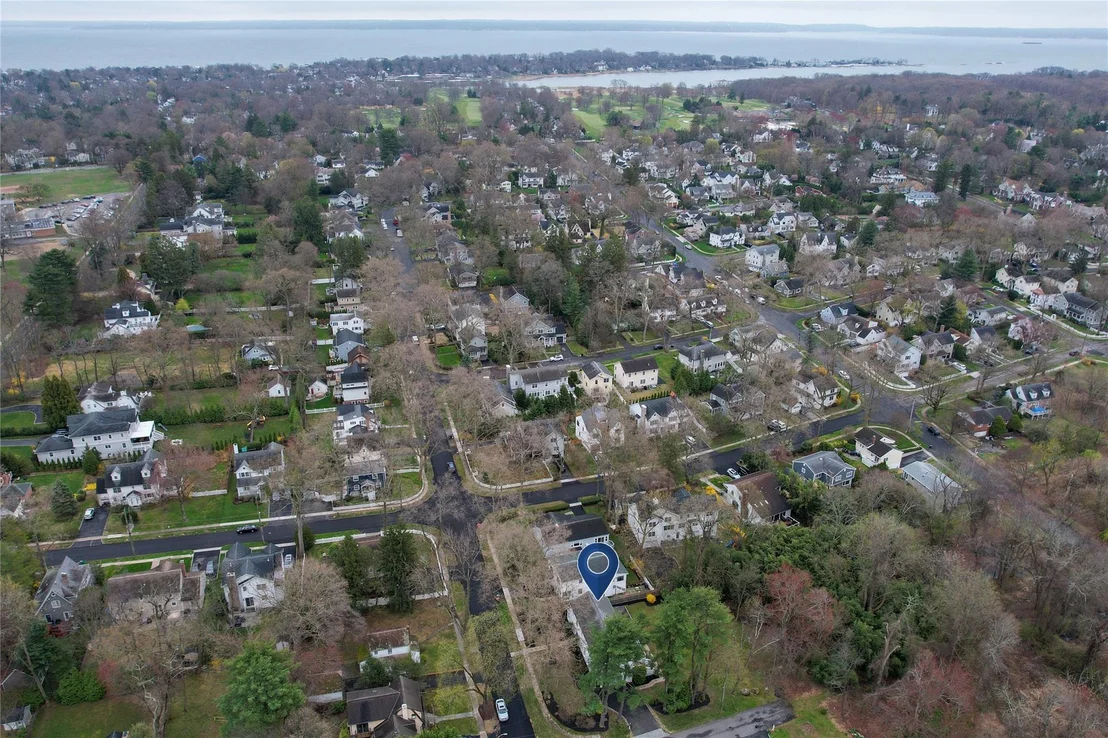 Photo of 51 HARDING Drive
