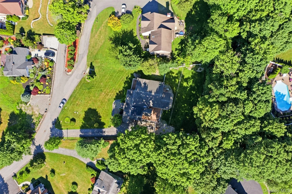 Photo of 12 Leeside Road