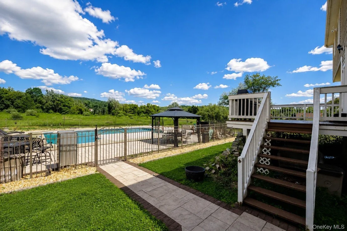 Photo of 89 Brookside Lane