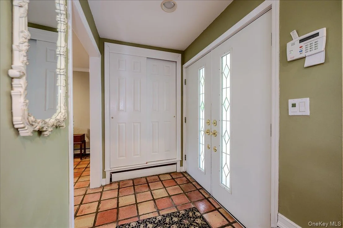 Photo of 2119 Oliver Way