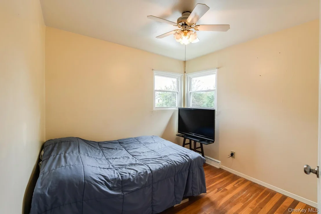 Photo of 4 Edgewood Drive
