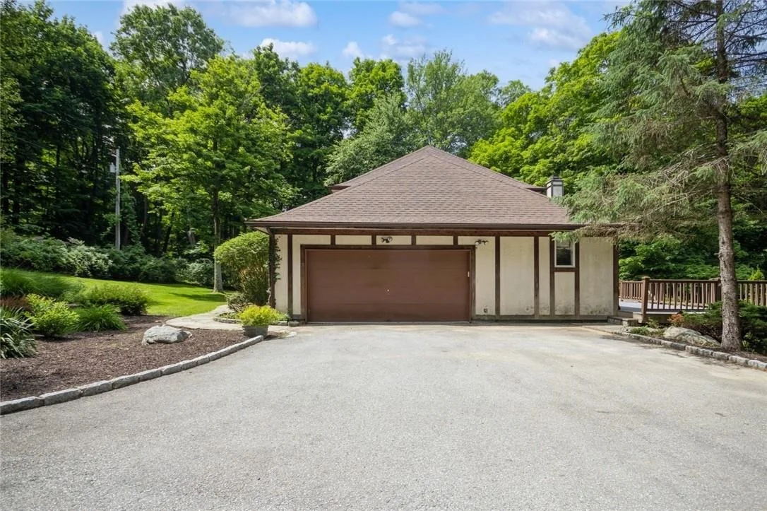 Photo of 135 Moffat Road