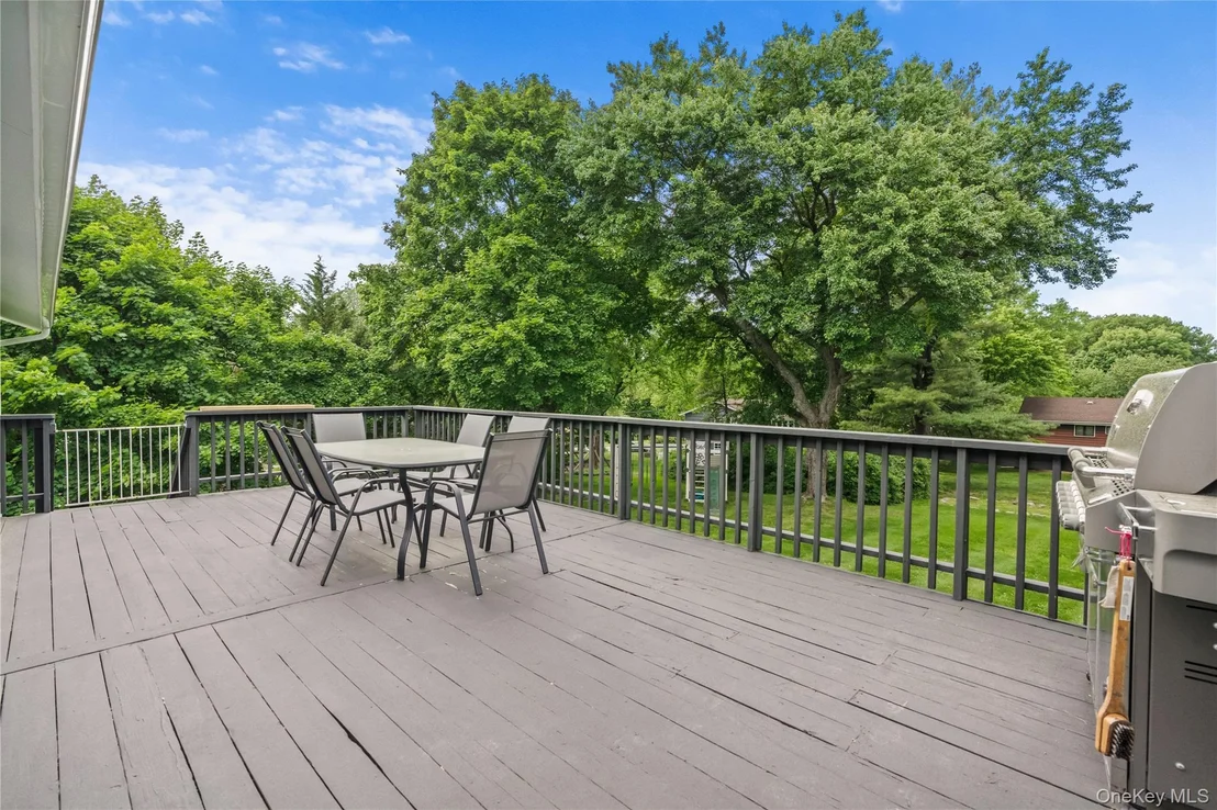 Photo of 224 Willow Drive