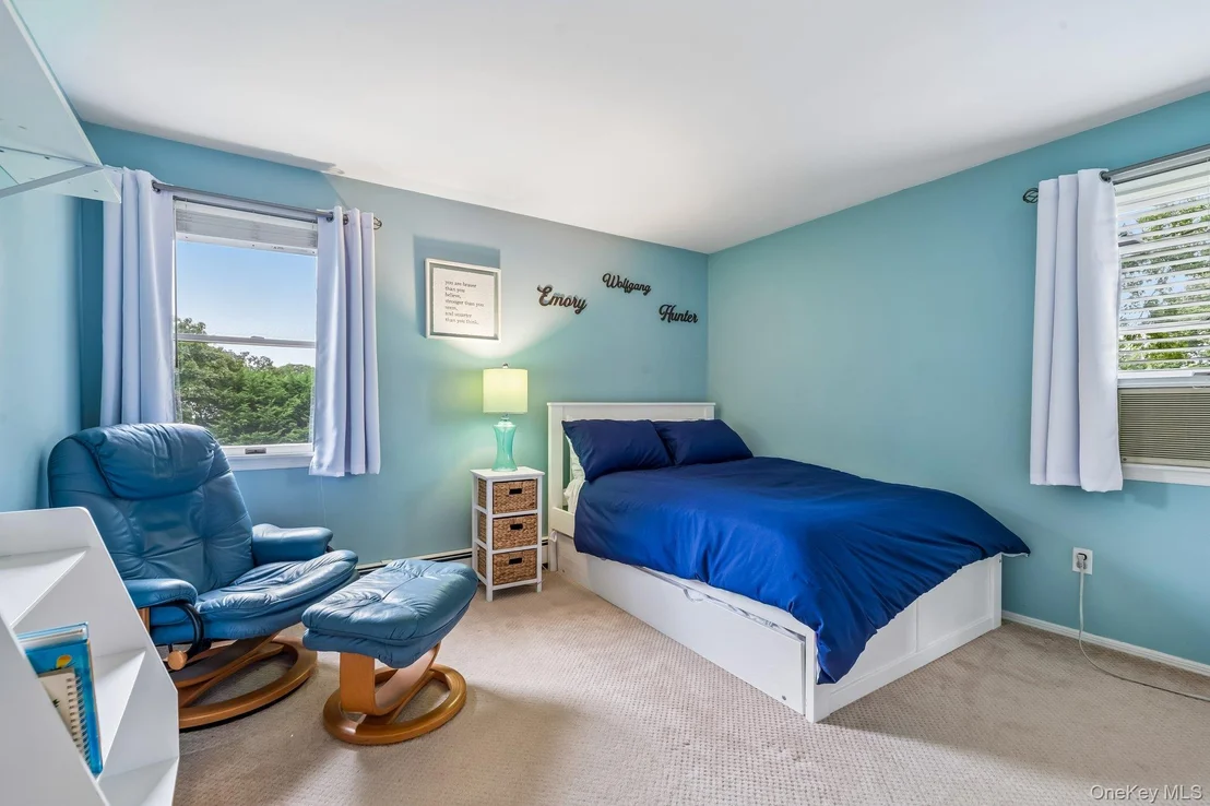 Photo of 302 Maple Avenue