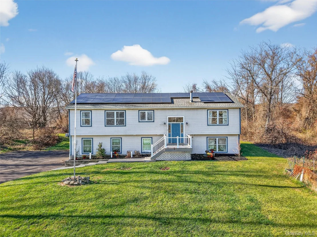 Photo of 387 Cornwall Hill Road