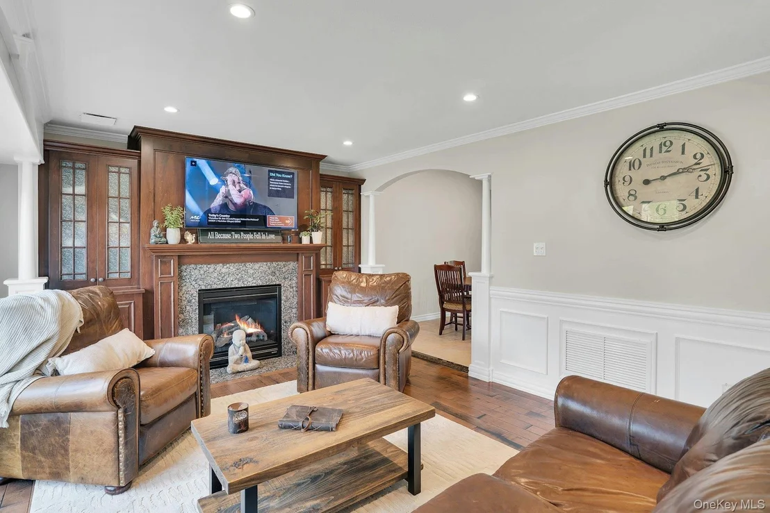 Photo of 101 Hayrick Lane