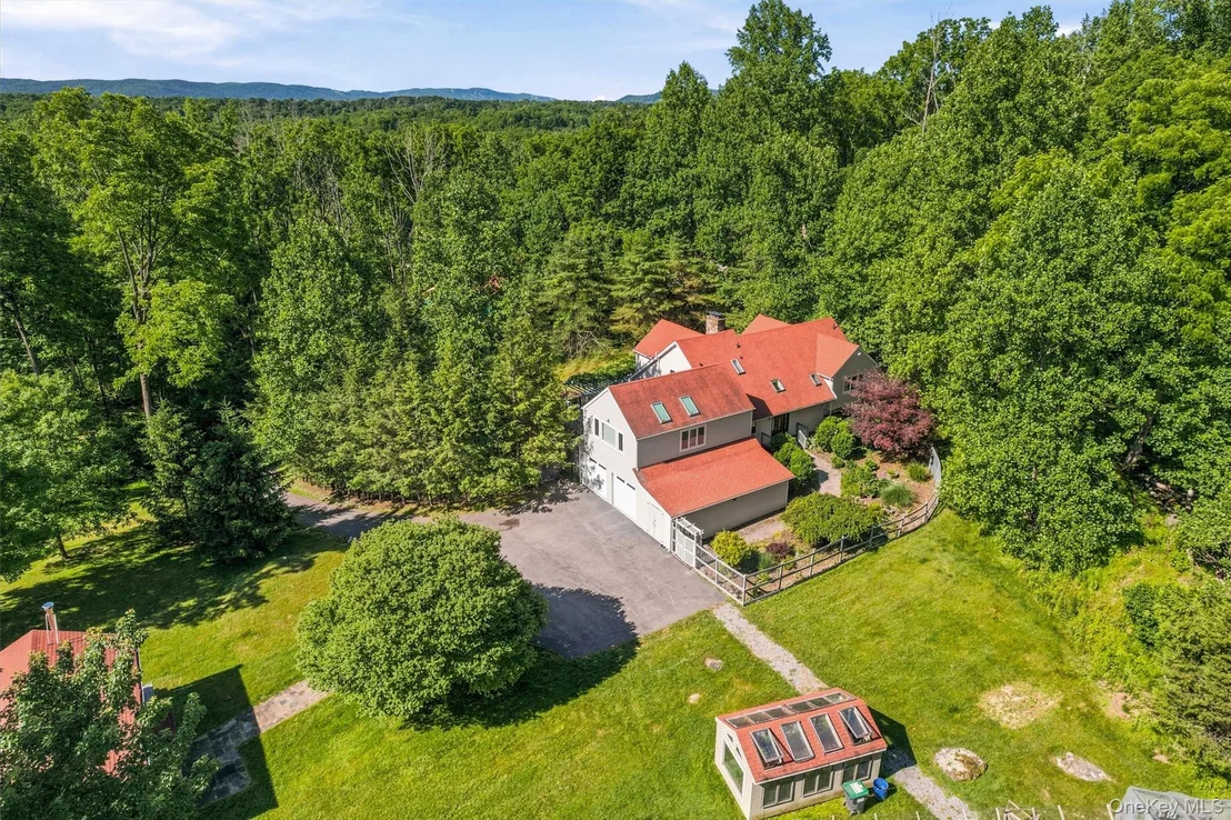 Photo of 36 Chardavoyne Road