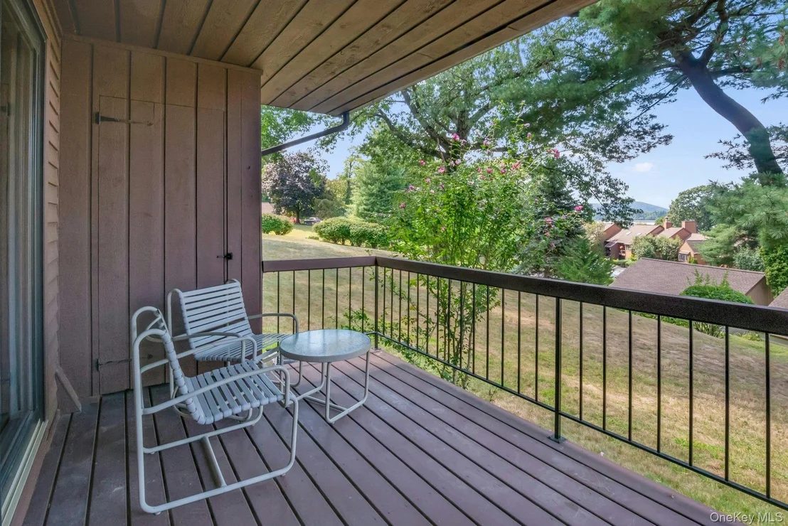 Photo of 605 Eagle Bay Drive