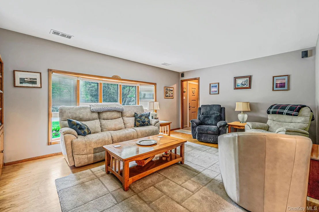 Photo of 22 Beacon Drive