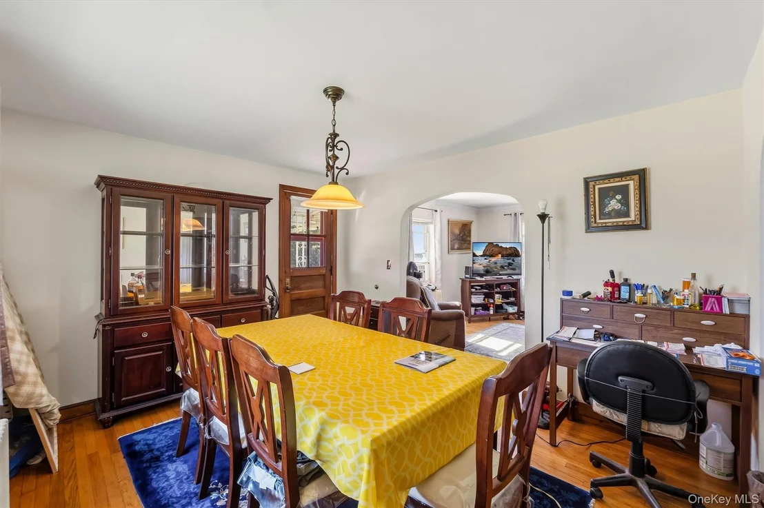 Photo of 176 Broadway
