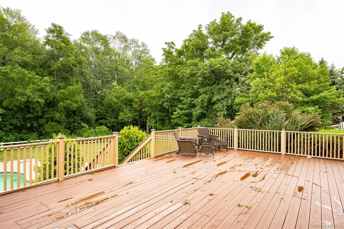 Photo of 7 Fox Run