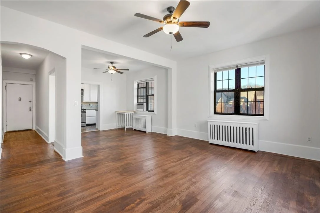 Photo of Unit 6B at 828 Bronx River Road