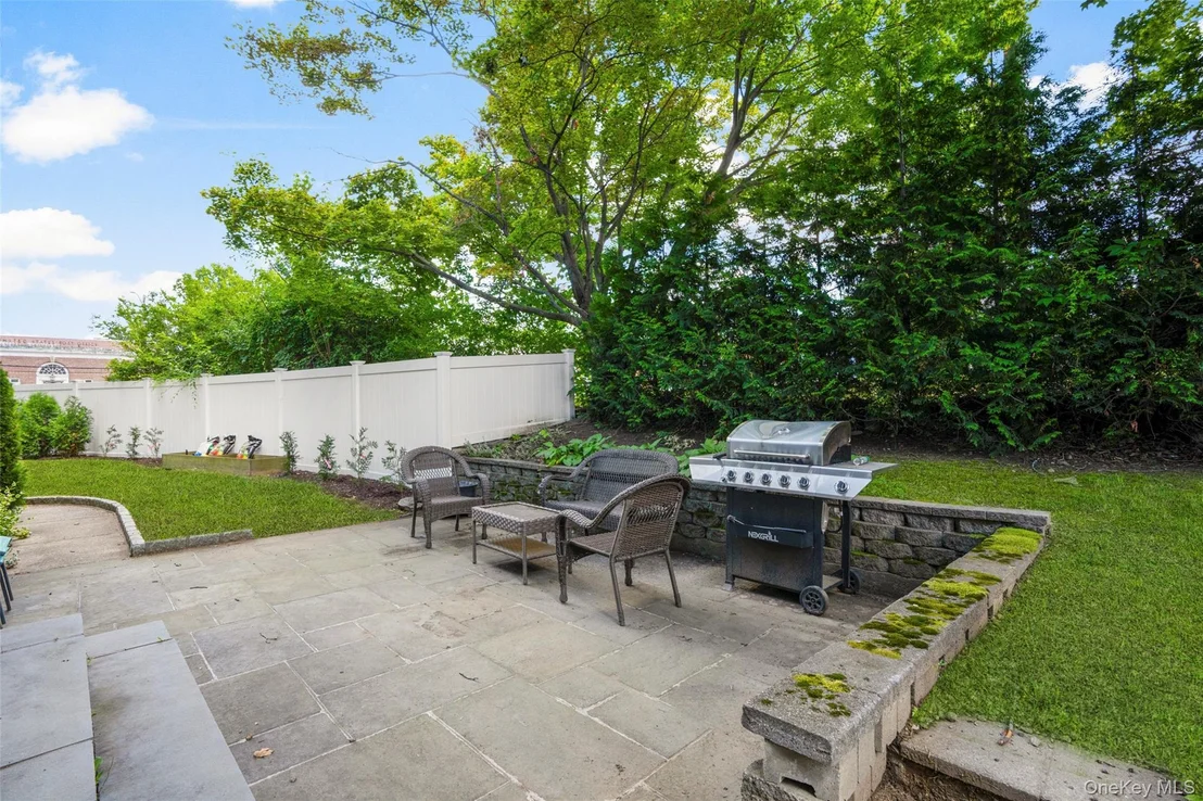 Photo of 315 Maple Avenue