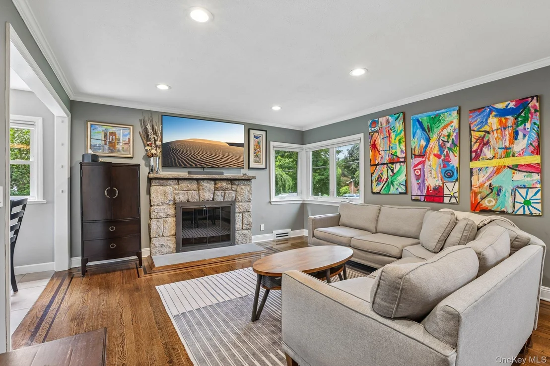 Photo of 512 Westlake Drive