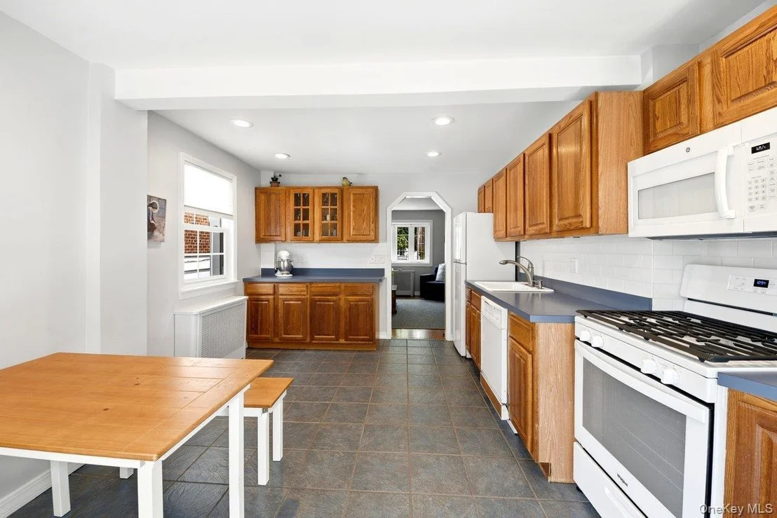 Photo of 195 Graff Avenue