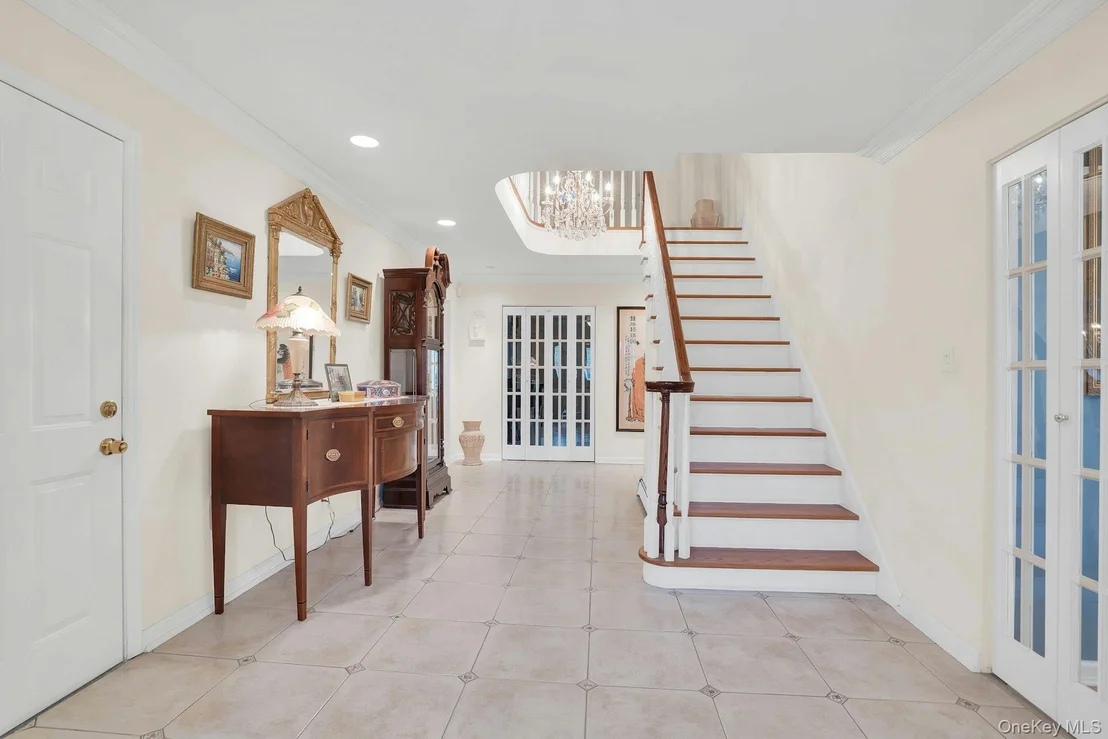 Photo of 39 McLane Drive