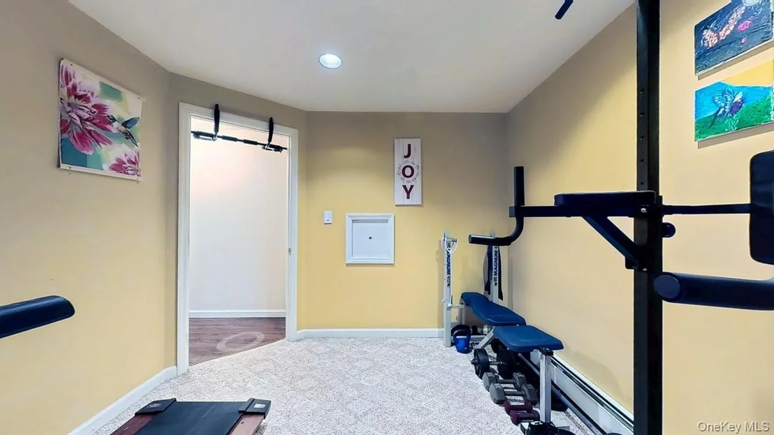 Photo of 87 Winchester Drive