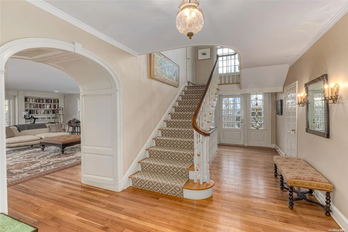 Photo of 19 Hickory Drive