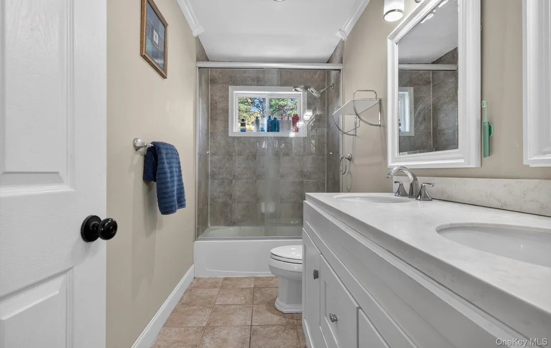 Photo of 33 Oceanview Boulevard
