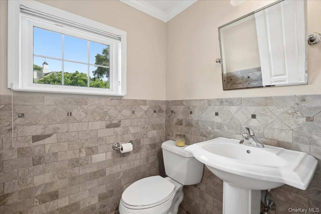 Photo of 225 Waterside Close
