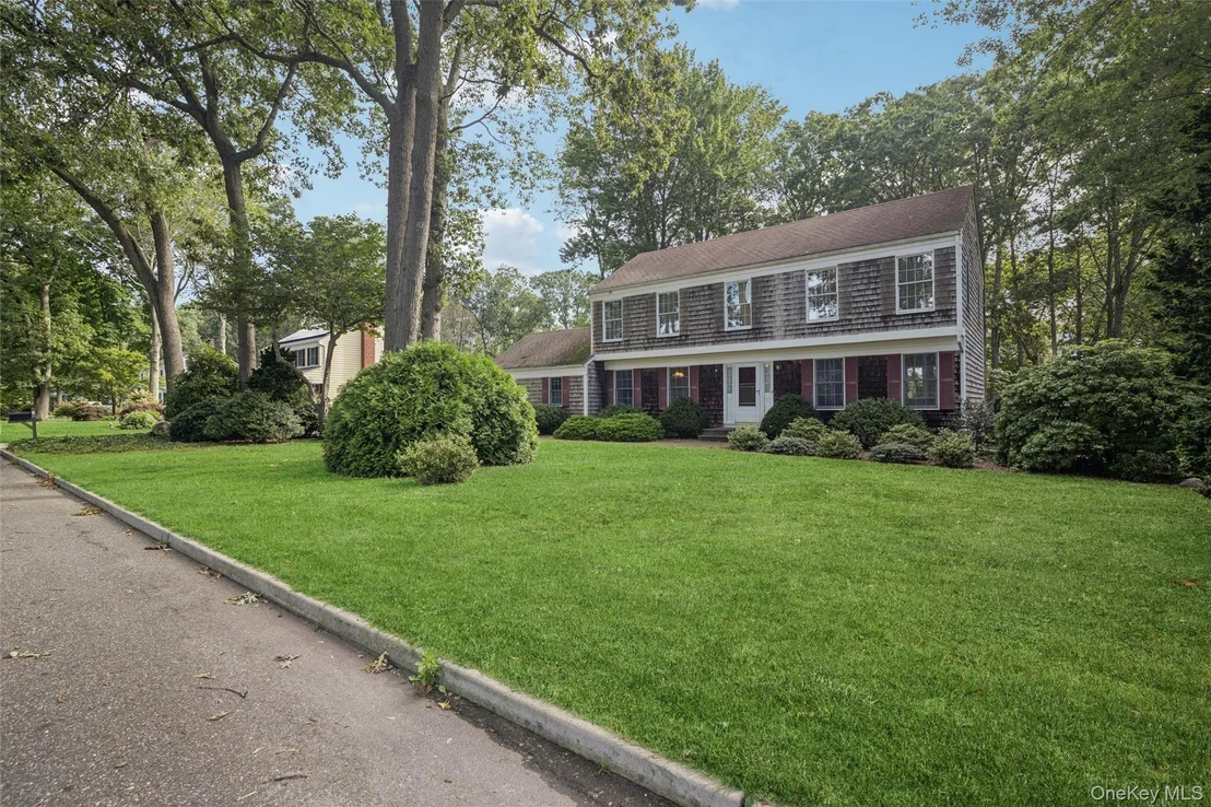 Photo of 30 White Birch Circle