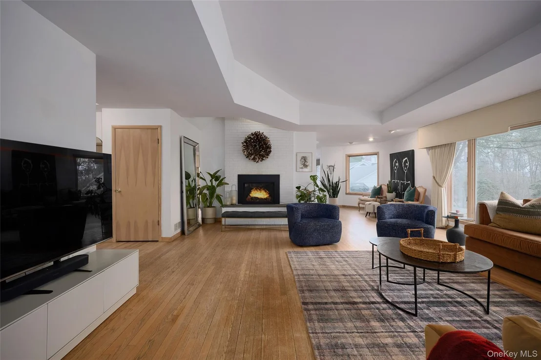 Photo of 90 Cedar Avenue