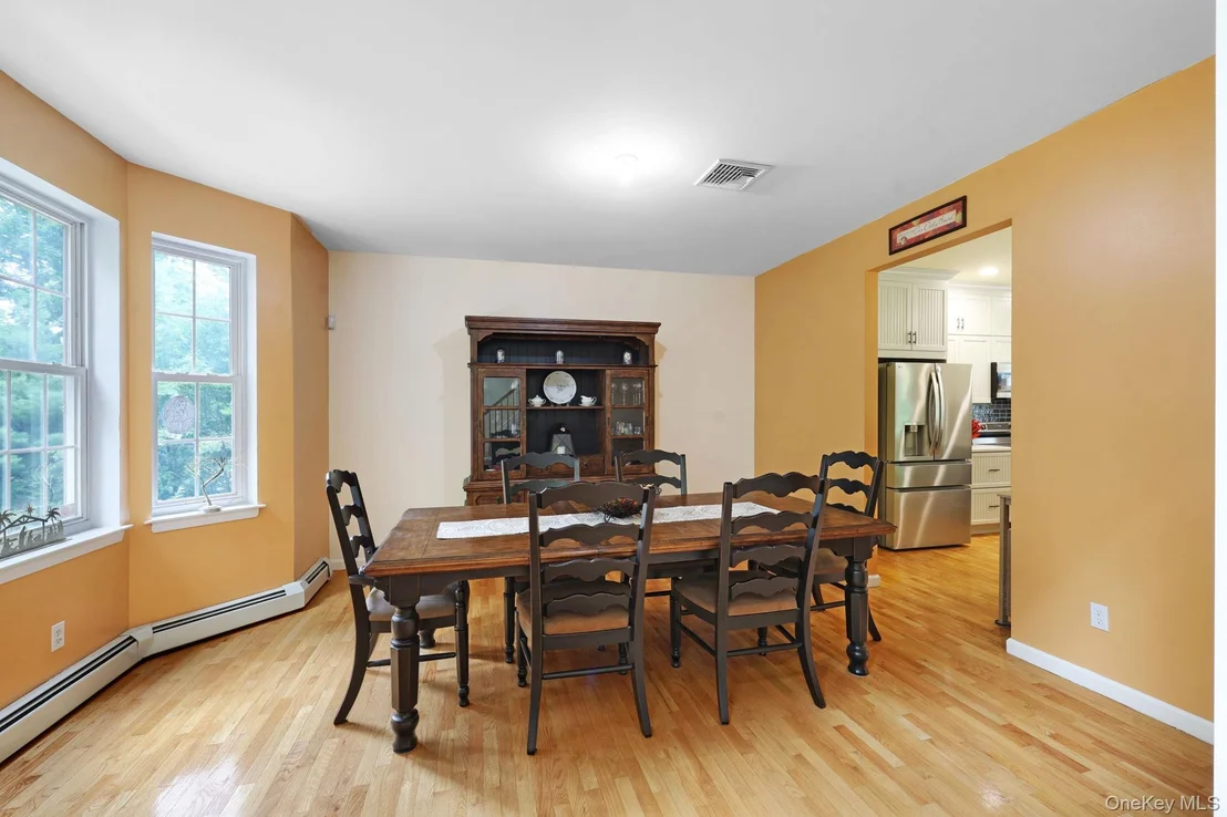 Photo of 320 White Bridge Road