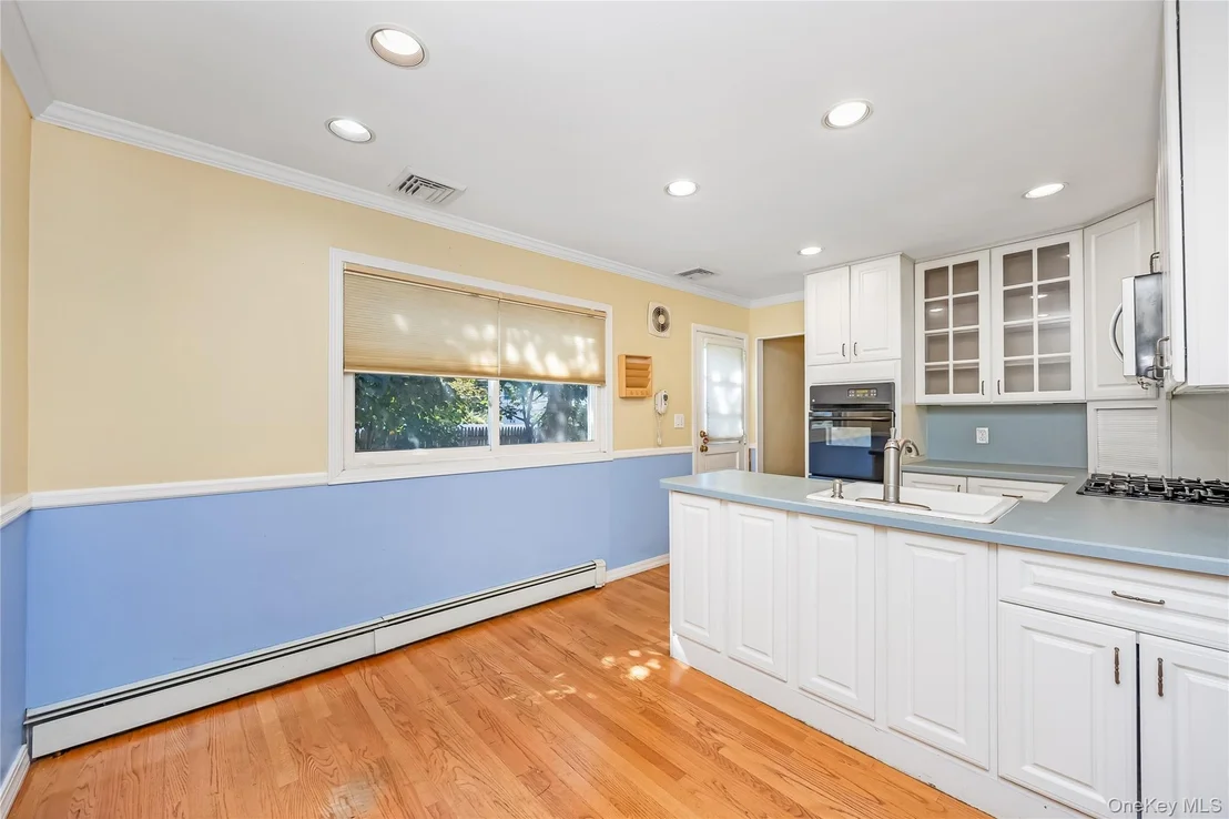 Photo of 52 Voorhis Drive