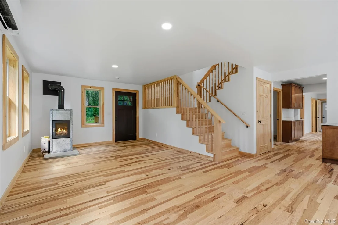 Photo of 71 Oak Street