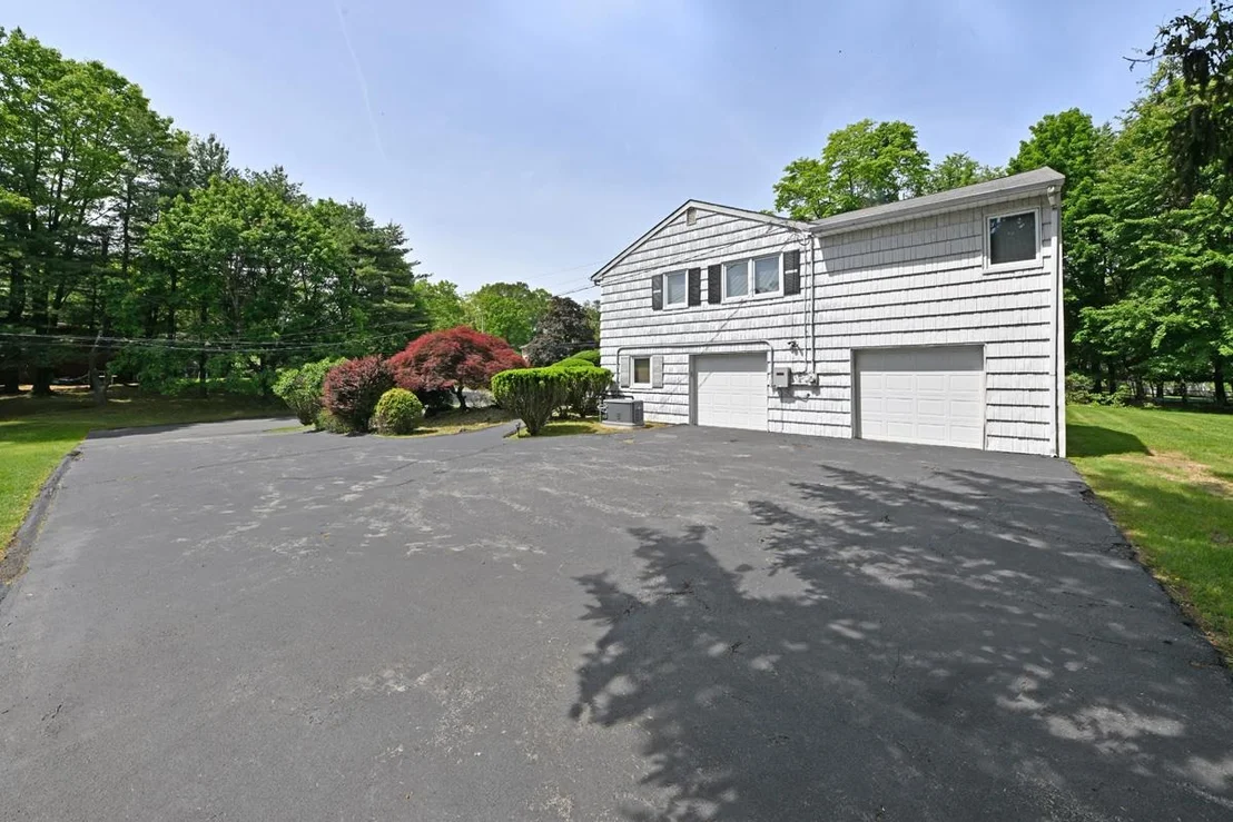 Photo of 9 Skylark Drive