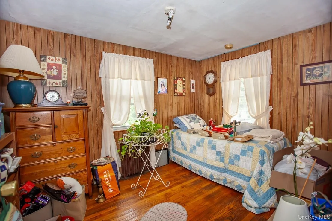 Photo of 211 Broadway