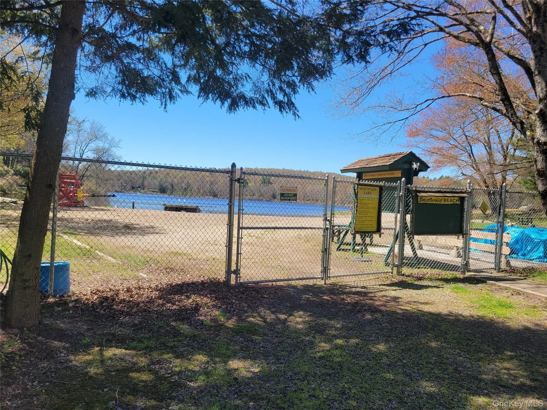Photo of 412 Pine Grove Road