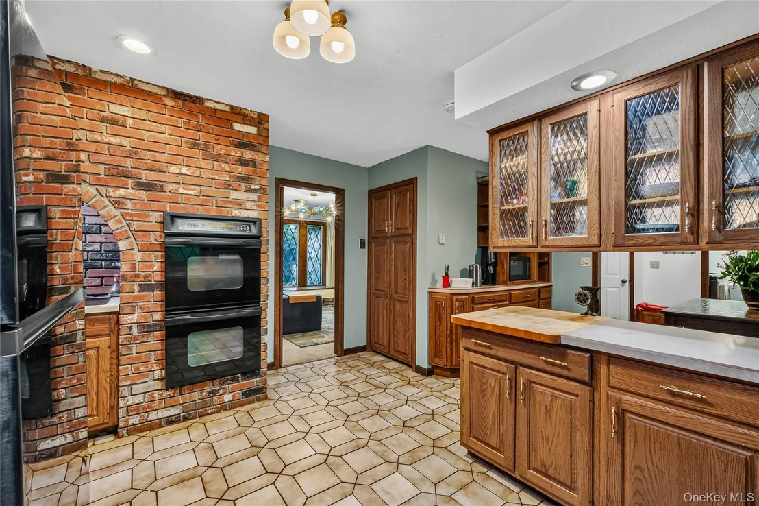 Photo of 14 Lisa Drive
