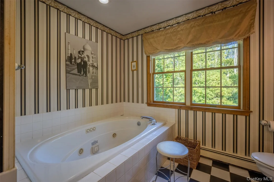 Photo of 102 Stream Lane