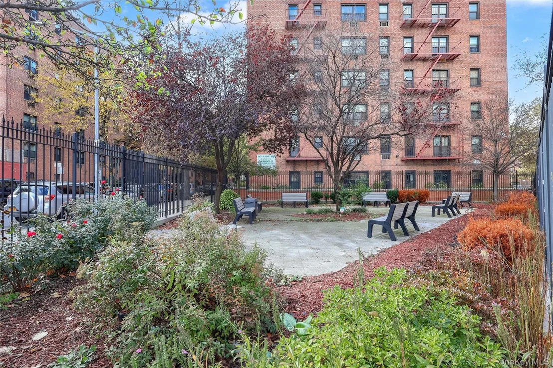 Photo of Unit 4E at 99-35 59th Avenue