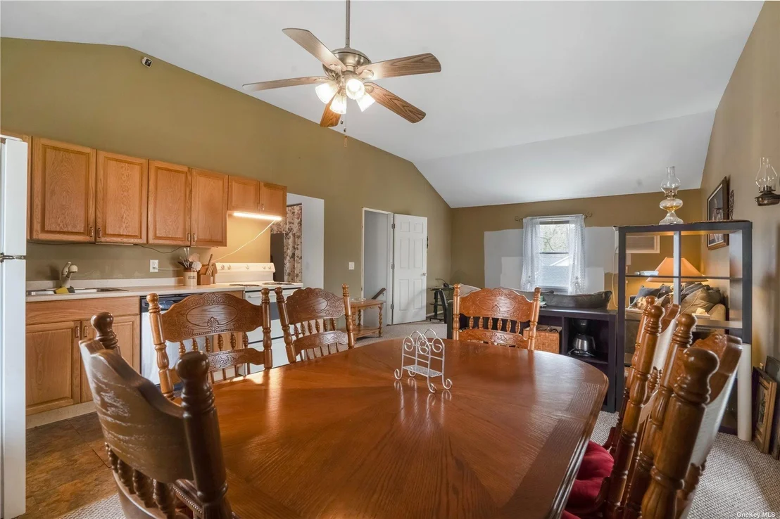 Photo of 110 Riviera Drive