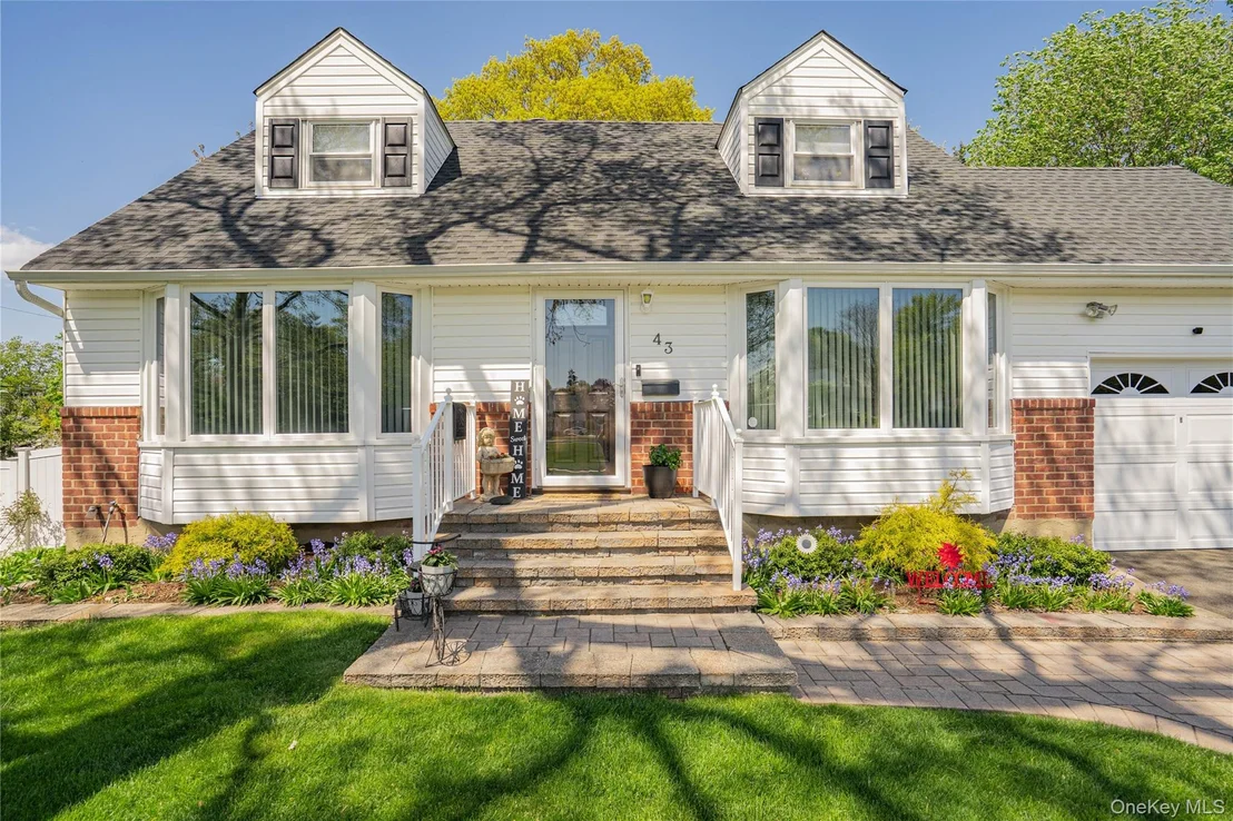 Photo of 43 Genesee Drive