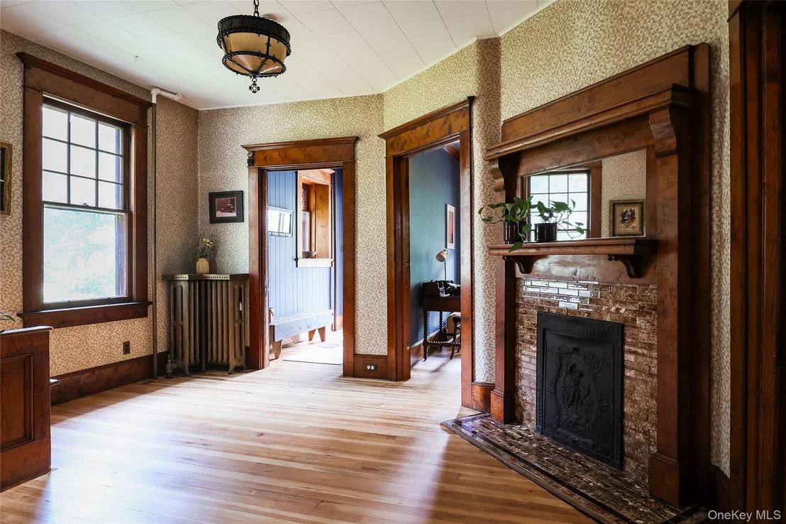 Photo of 12 Highview Avenue