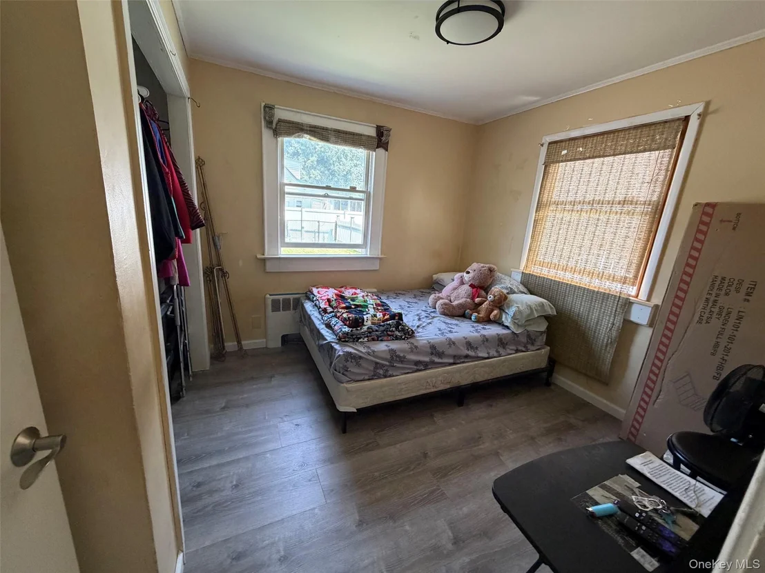 Photo of 300 Beachview Street