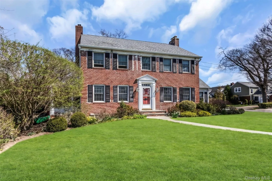 Photo of 7 River Road