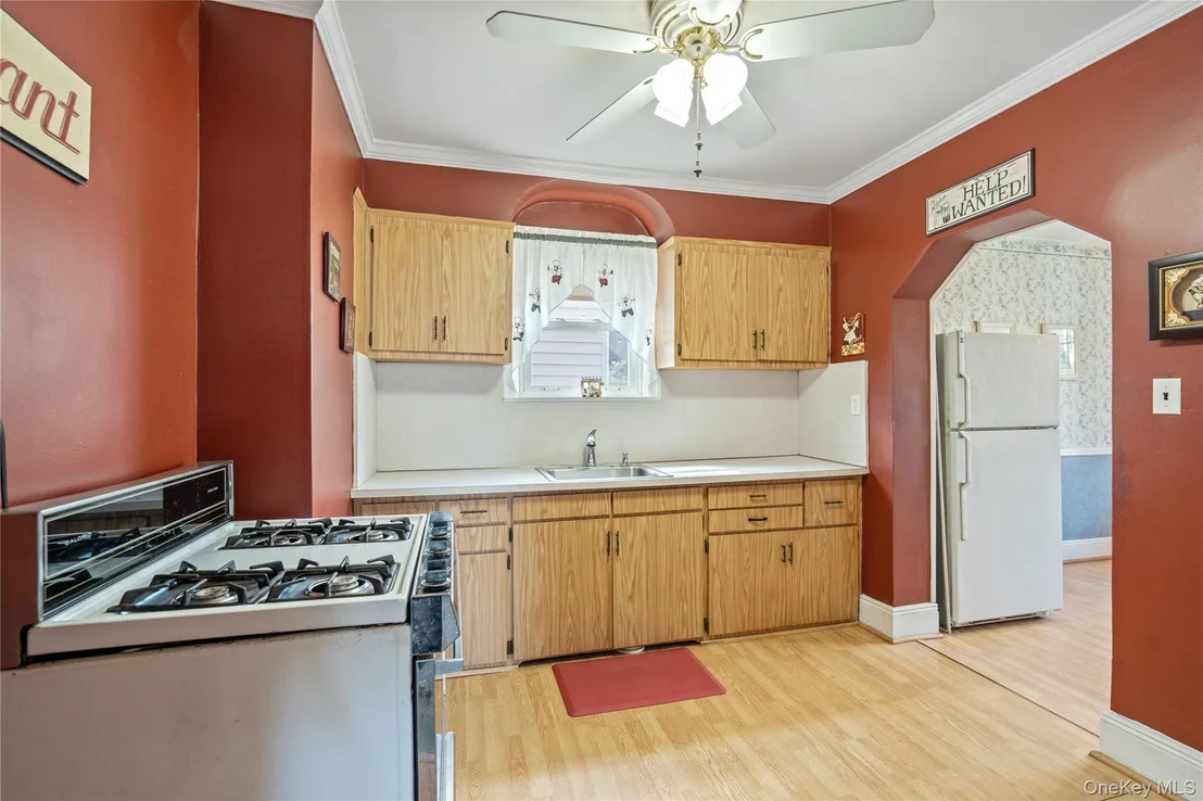Photo of 136 Madison Street