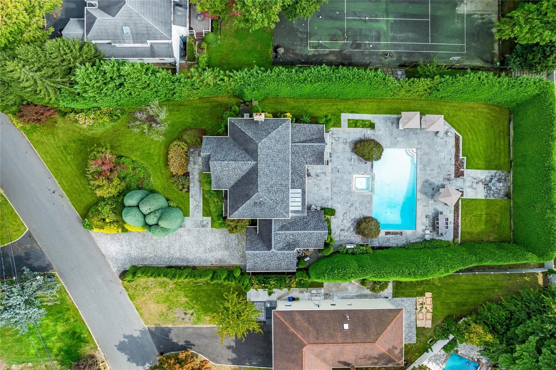 Photo of 145 Crescent Drive