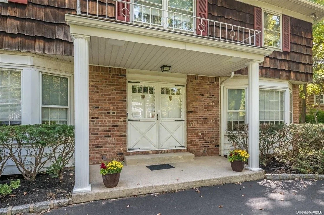 Photo of 69 Buttonwood Drive