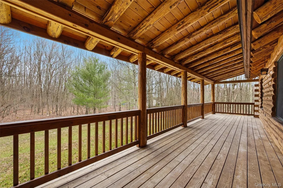 Photo of 563 Peenpack Trail