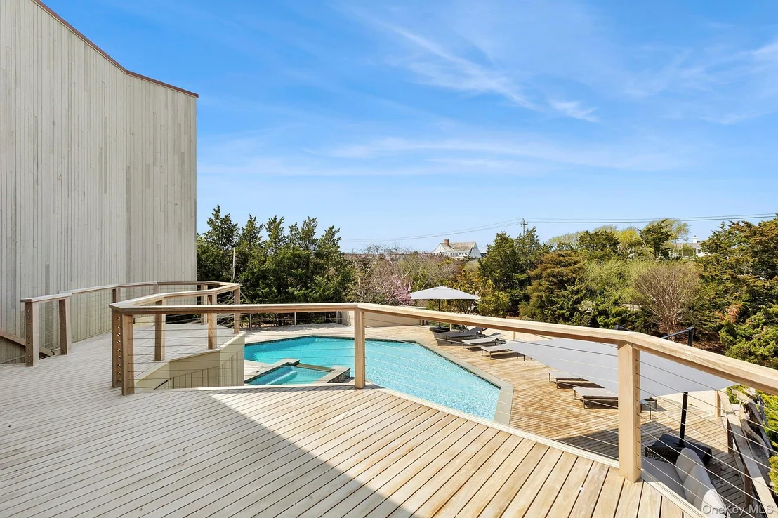 Photo of 199 Dune Road