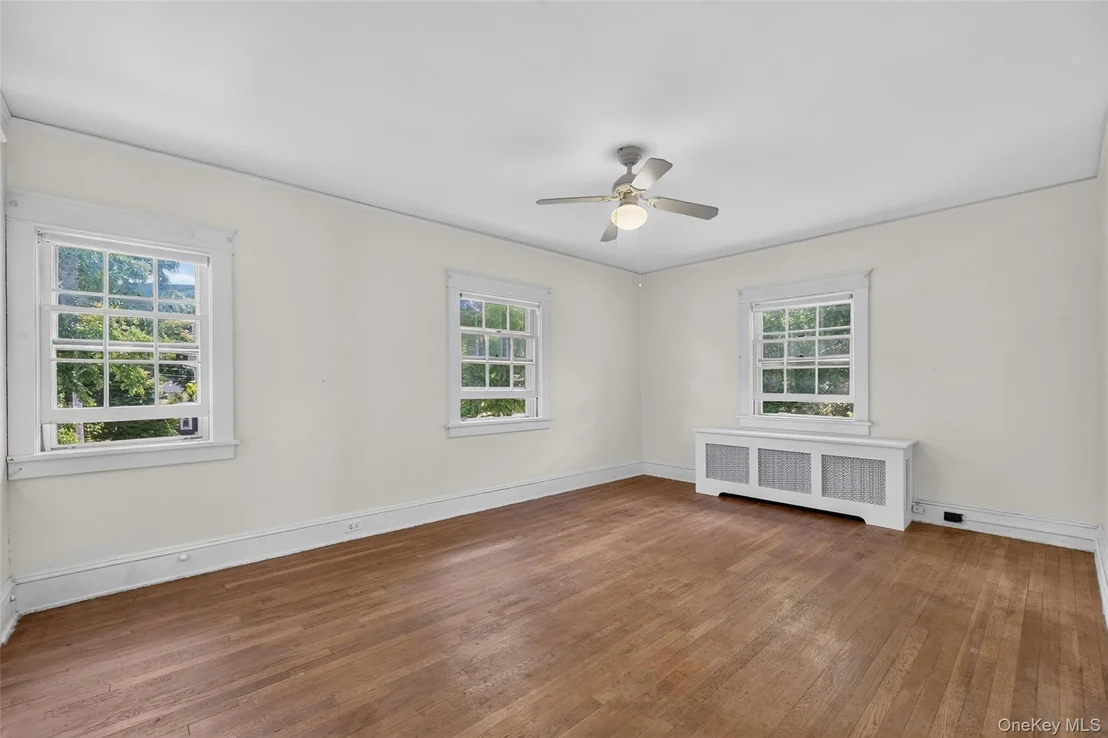 Photo of 9 Teller Avenue