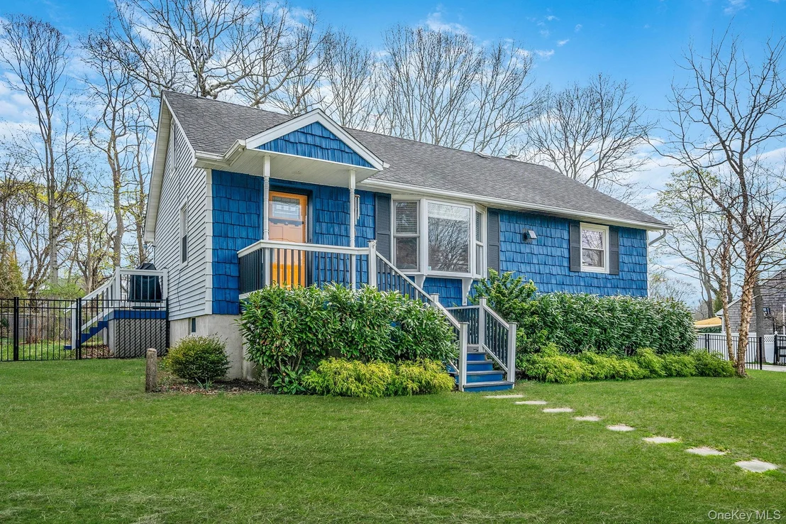 Photo of 30 Erving Avenue