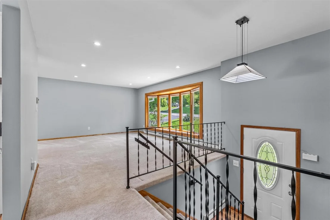 Photo of 8 Cameron Lane