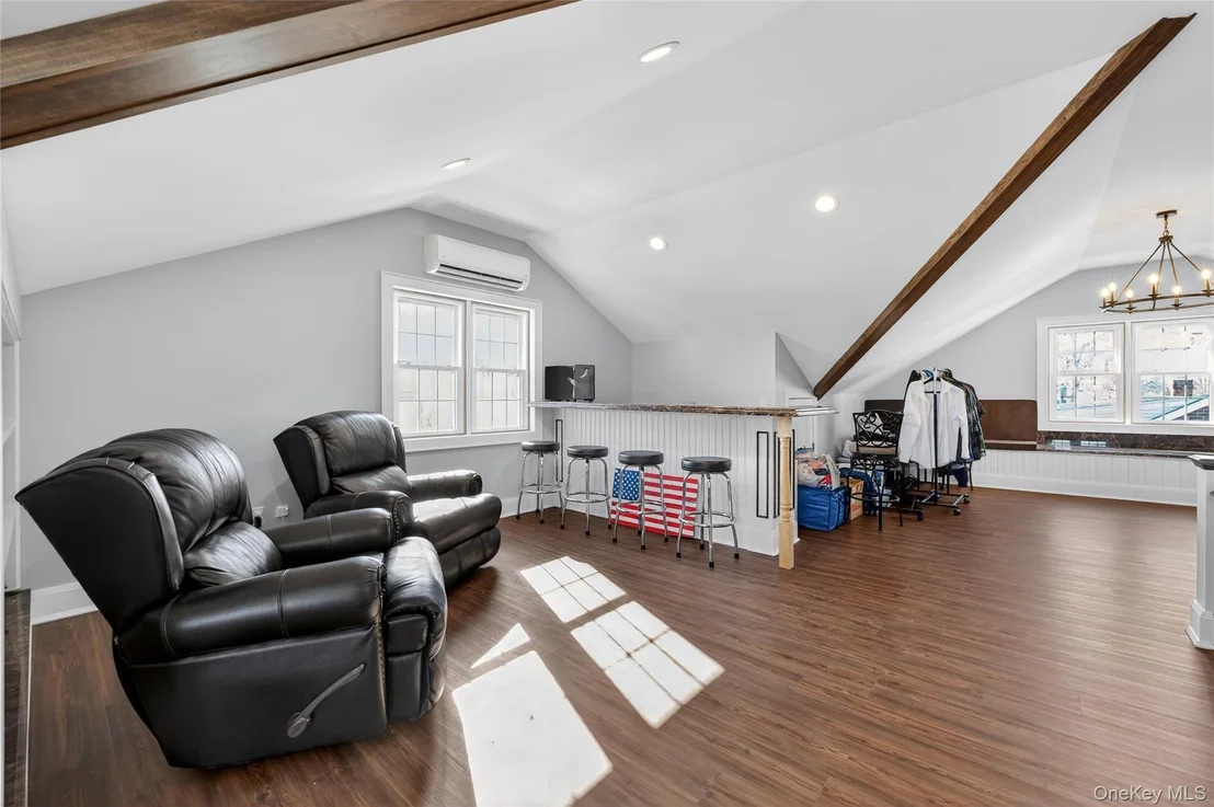 Photo of 20 Westbridge Drive