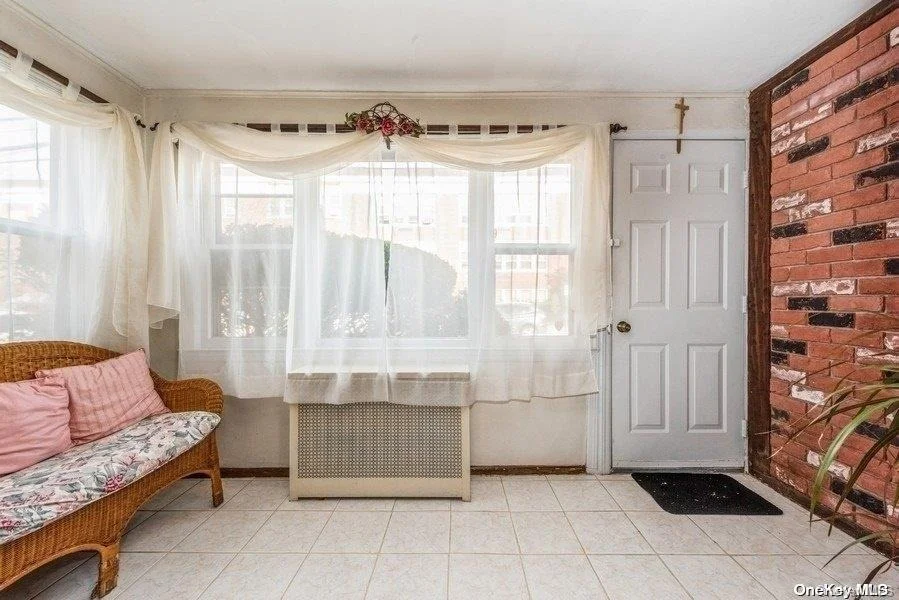 Photo of 18 Davison Avenue